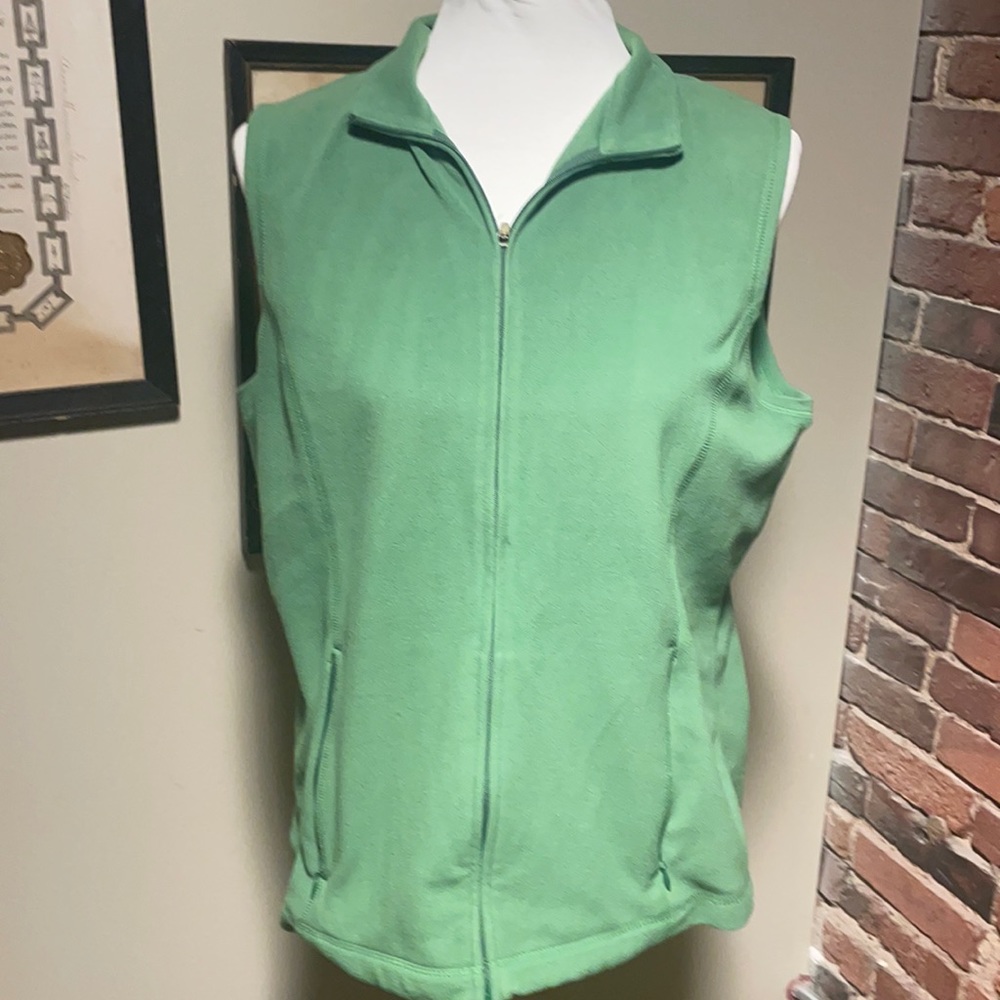 Women’s LL Bean M-REG green fleece vest full zip